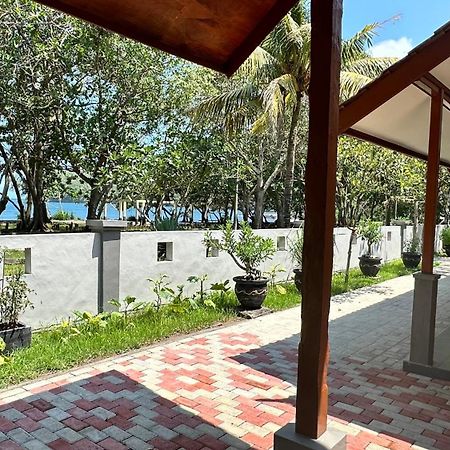 G Beach Hotel Grajagan Exterior photo